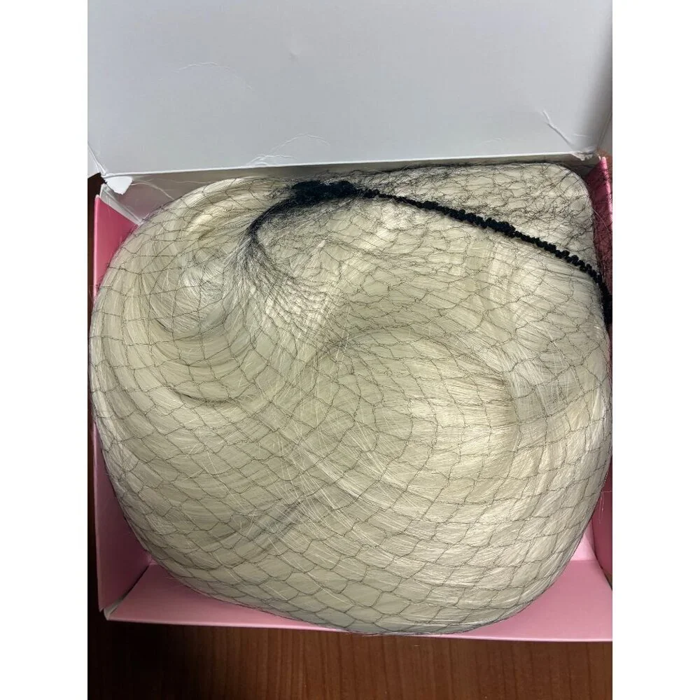 New Short Light Blonde Wig with Cap